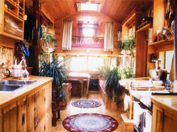 \"housetruck2_sm.jpg\"